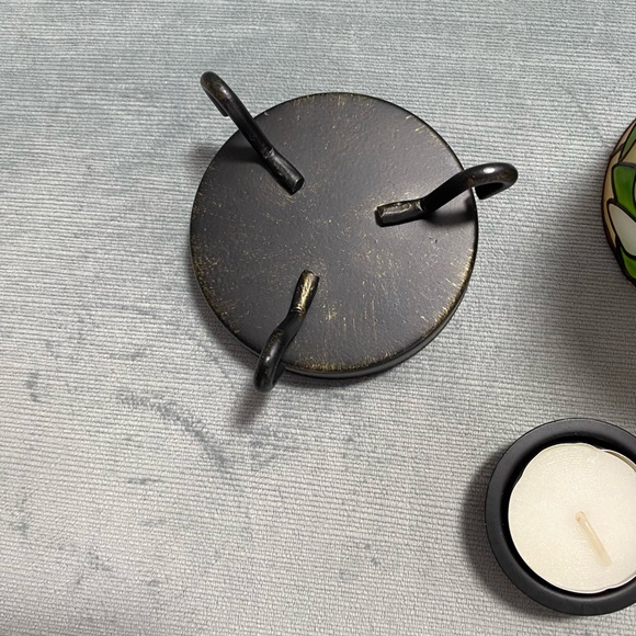 Vintage Avon Cylindrical Floral Stained Glass-Look Tea light holder metal base - Picture 8 of 11